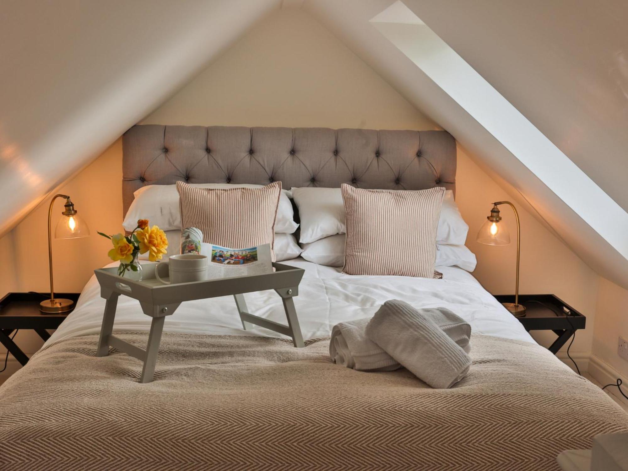 Oak Tree Hideaway Villa Whitchurch  Ngoại thất bức ảnh
